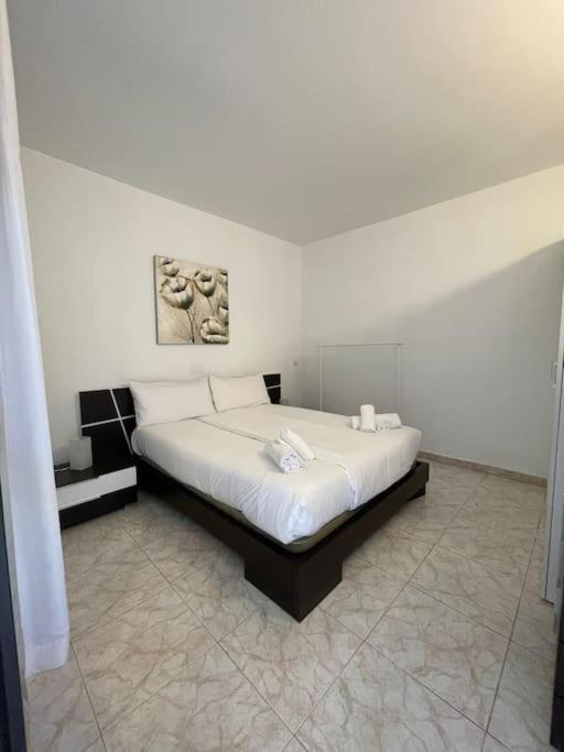 Pool View Apartment Primavera อาโรนา ภายนอก รูปภาพ